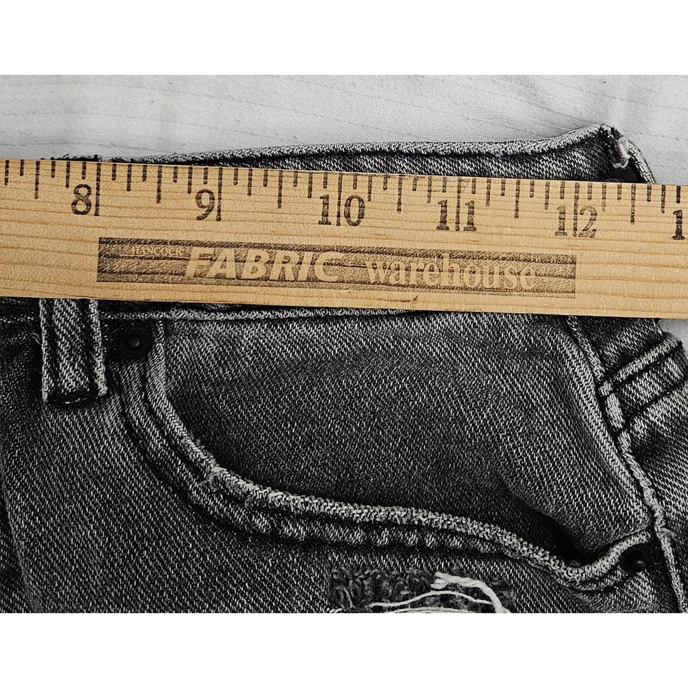 PACSUN Women's Light Black/Dark Gray Denim Mom Shorts Size 25‎ Inseam 2 Inches - Picture 6 of 7